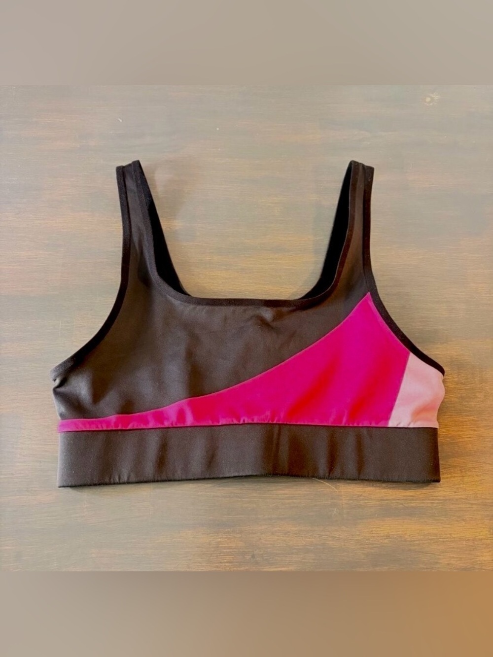 COR Adriatic Scoop Neck Sports Bra – Size L – Black / Pink Colorblock – NWT